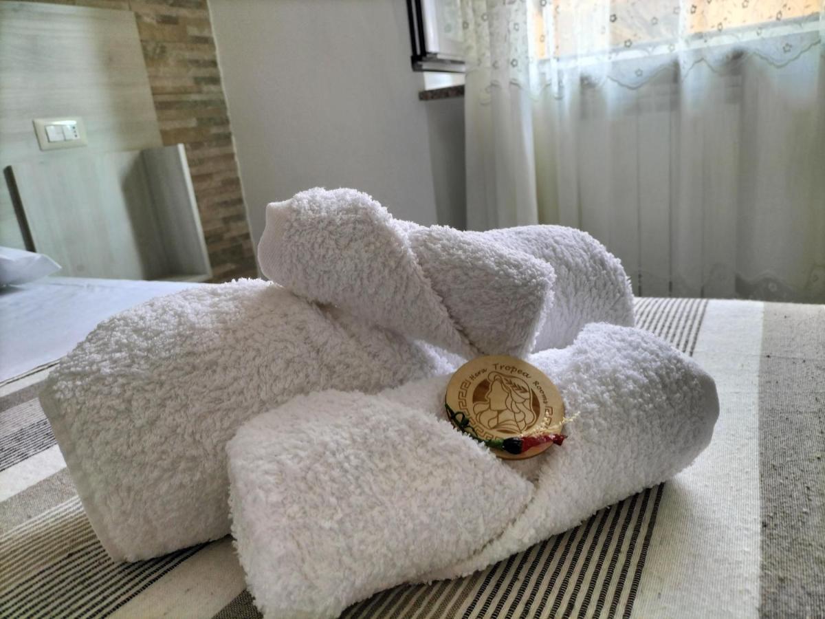 Hera Tropea Rooms ภายนอก รูปภาพ