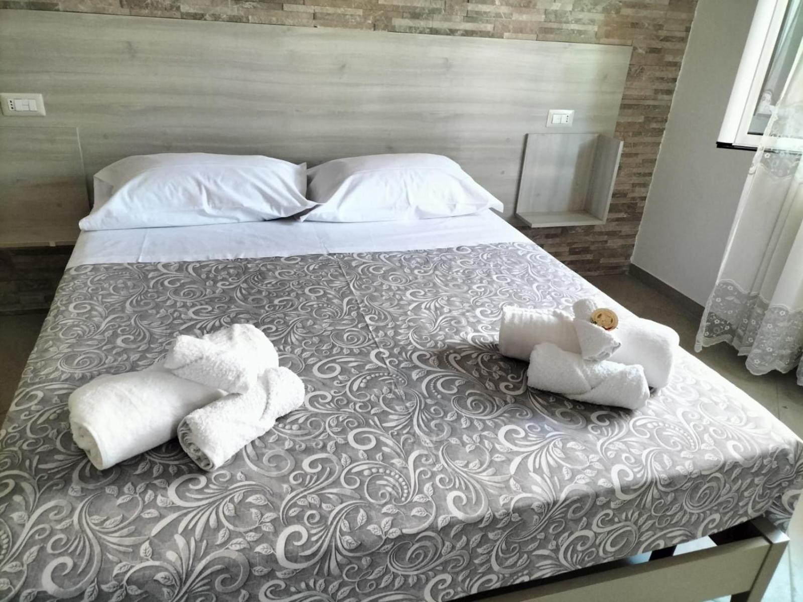 Hera Tropea Rooms ภายนอก รูปภาพ